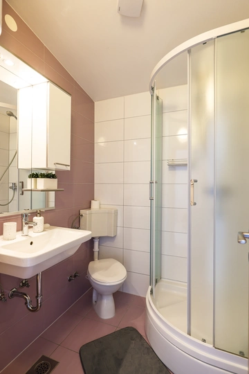 Studio Apartment with Sea View in Sukošan