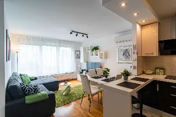 Zagreb Apartment with Secure Garage