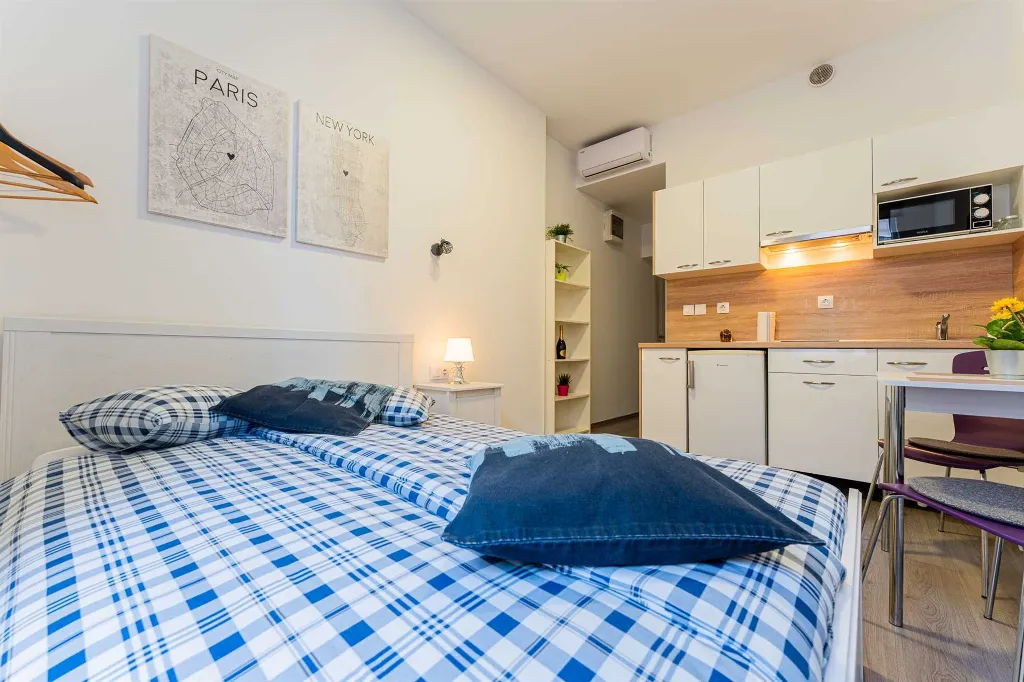 Zagreb Studio Apartment for 2 Adults
