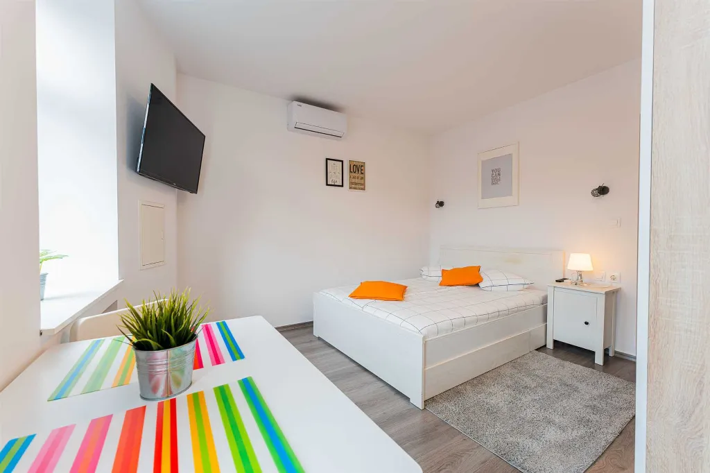 Zagreb Studio Apartment for 2 Adults