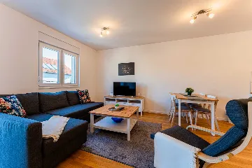 2-Bedroom Apartment in Zagreb for Up to 6