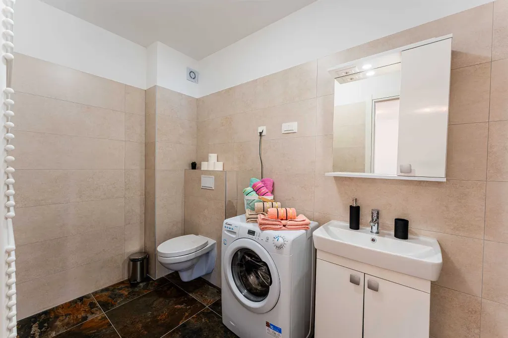 2-Bedroom Apartment in Zagreb for Up to 6