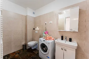 2-Bedroom Apartment in Zagreb for Up to 6