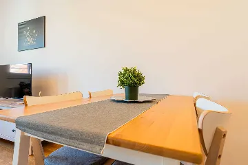 2-Bedroom Apartment in Zagreb for Up to 6