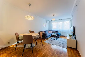 1-Bedroom Apartment with Loggia in Zagreb