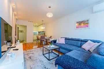 1-Bedroom Apartment with Loggia in Zagreb