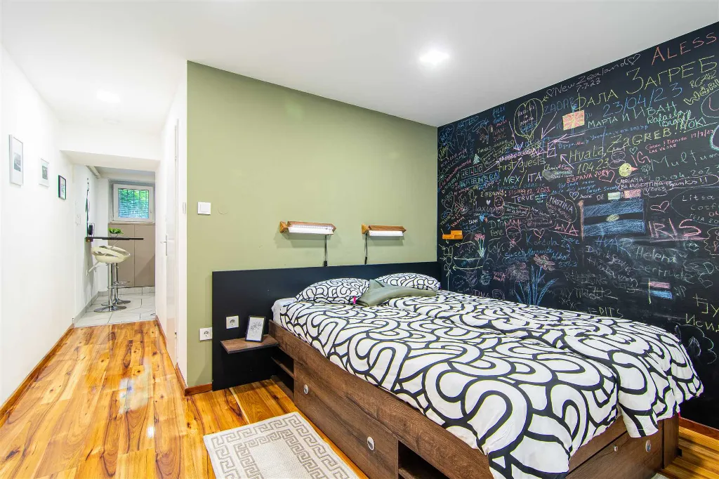 Zagreb Center 1-Bedroom Apartment for 2 Guests