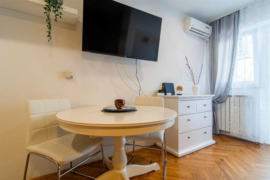 Zagreb 1-Bedroom Apartment for Up to 4 Guests