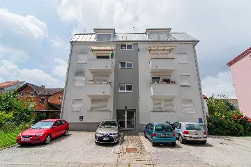 2-Bedroom Apartment in Zagreb for Up to 6