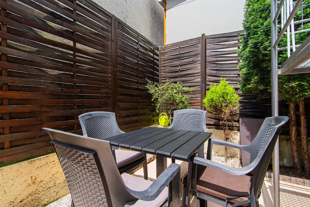 2-Bedroom Apartment in Zagreb for Up to 6