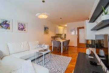 Zagreb Ground-Floor Apartment for 3 Guests