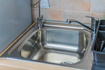 2-Bedroom Apartment in Zagreb for up to 5