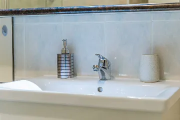 2-Bedroom Apartment in Zagreb for up to 5