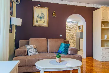 2-Bedroom Apartment in Zagreb for up to 5