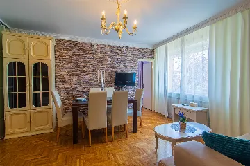 2-Bedroom Apartment in Zagreb for up to 5