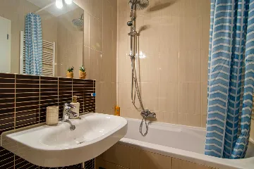 1-Bedroom Apartment in Zagreb for Up to 4 Guests