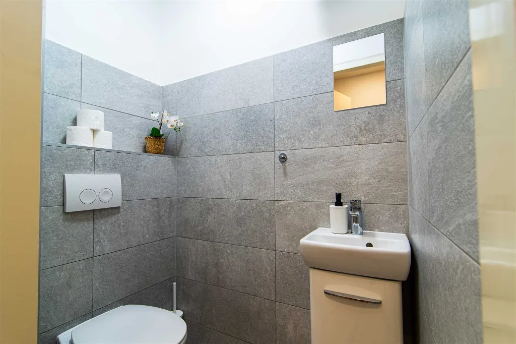 2-Bedroom Apartment in Zagreb for Up to 5