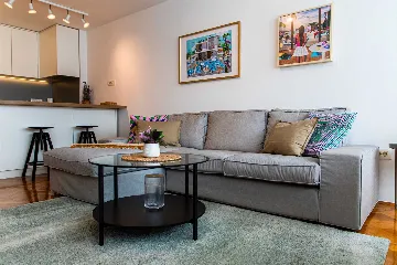 2-Bedroom Apartment in Zagreb for Up to 5