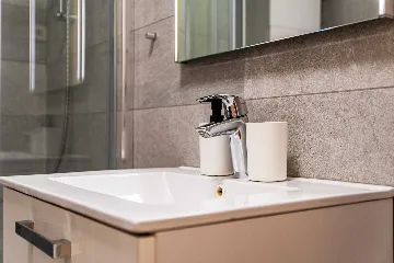 2-Bedroom Apartment in Zagreb for Up to 5