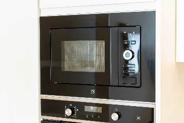 2-Bedroom Apartment in Zagreb for Up to 5