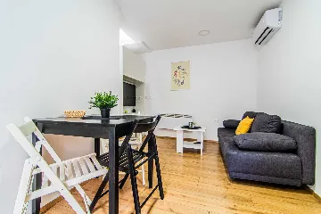 1-Bedroom Apartment for 2–4 Guests in Zagreb