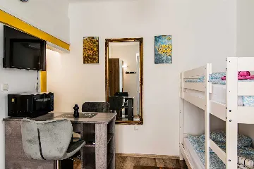 Zagreb City Center Apartment for 2 Guests