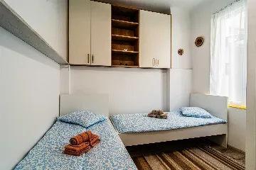 Zagreb 1-Bedroom Apartment for up to 5 Guests