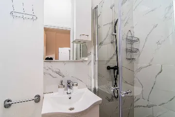 Zagreb 1-Bedroom Apartment for up to 5 Guests