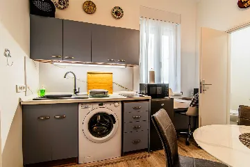 Zagreb 1-Bedroom Apartment for up to 5 Guests
