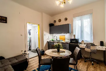 Zagreb 1-Bedroom Apartment for up to 5 Guests