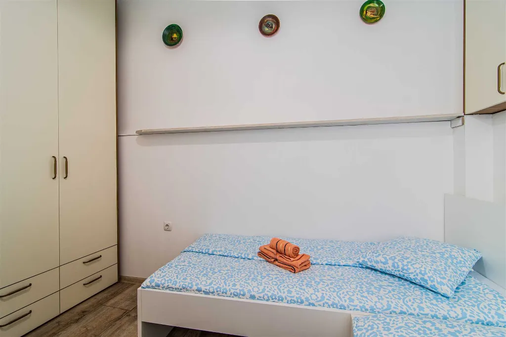 Zagreb 1-Bedroom Apartment for up to 5 Guests
