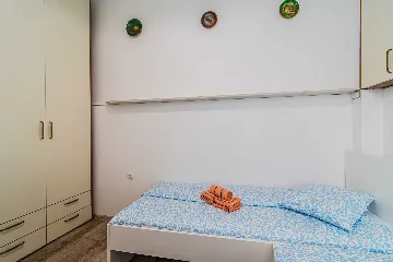 Zagreb 1-Bedroom Apartment for up to 5 Guests