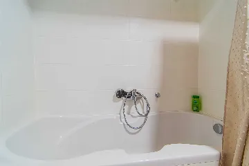 Zagreb Apartment with Loggia and Free Outdoor Parking