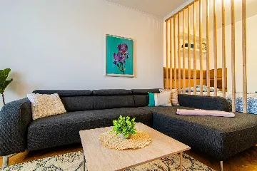 Zagreb Apartment with Loggia and Free Outdoor Parking