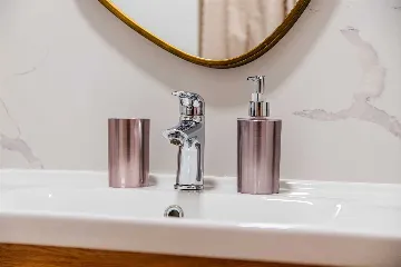 Zagreb Apartment with Loggia and Free Outdoor Parking