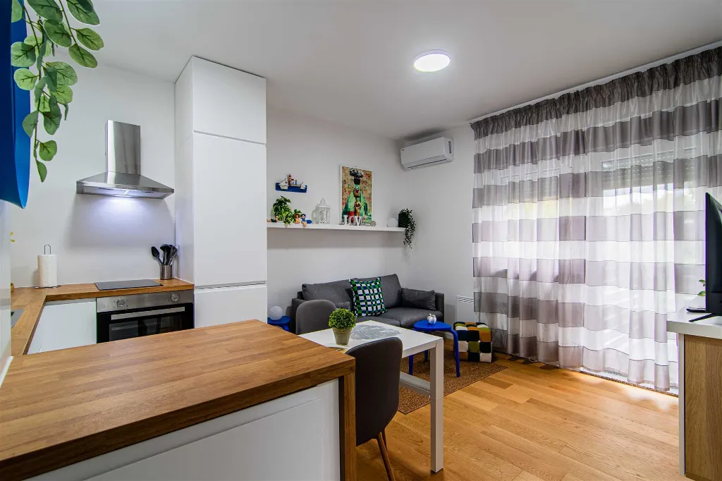 Zagreb 1-Bedroom Apartment for 2 Guests