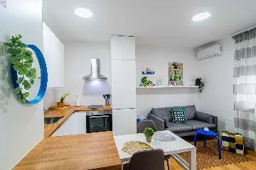 Zagreb 1-Bedroom Apartment for 2 Guests