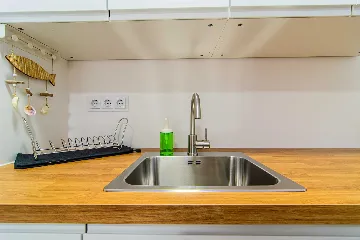 Zagreb 1-Bedroom Apartment for 2 Guests