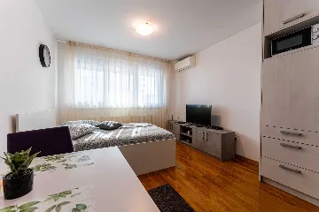 Zagreb Studio Apartment for 2 Guests
