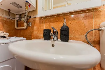 Zagreb Apartment with Loggia for 4 Guests