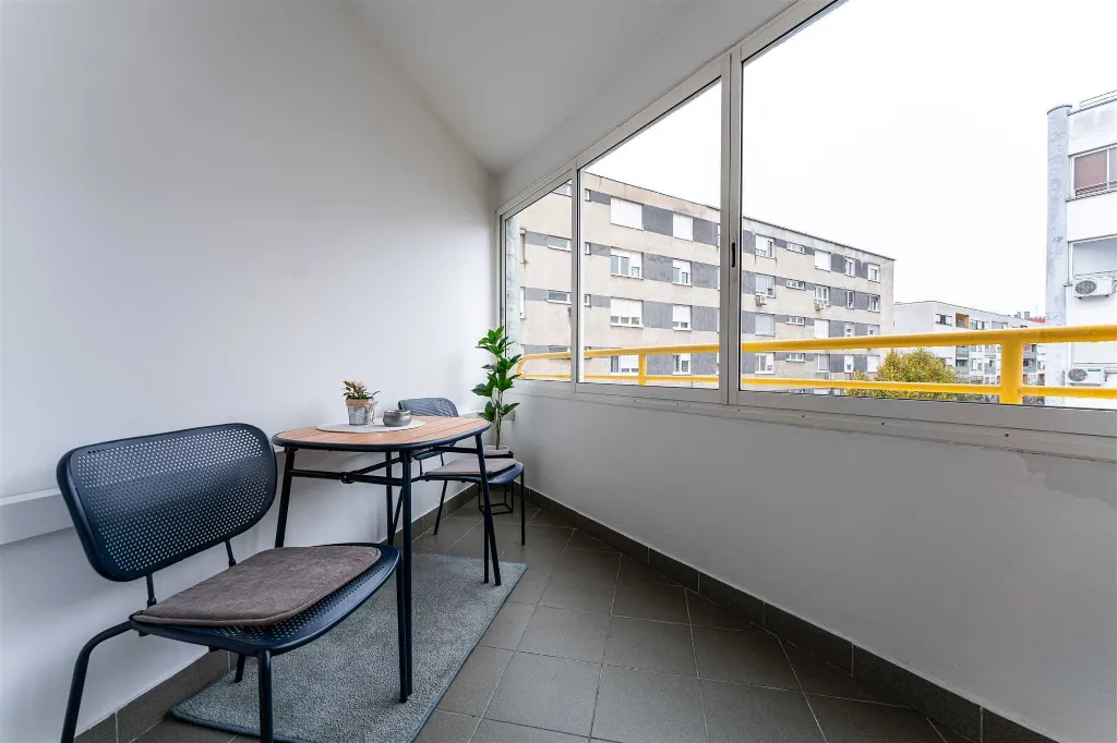 Zagreb 2-Bedroom Apartment for Up to 6 Guests