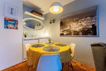 Zagreb 2-Bedroom Apartment with Loggia & Garage Parking