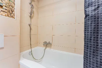 Zagreb 2-Bedroom Apartment with Loggia & Garage Parking