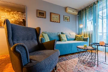 Zagreb 2-Bedroom Apartment with Loggia & Garage Parking