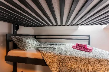 Zagreb 1-Bedroom Apartment for 4 Guests