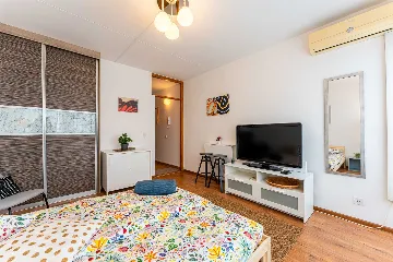Studio Apartment for 2 Adults in Zagreb