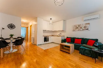 Zagreb Apartment with 2 Bedrooms and Parking