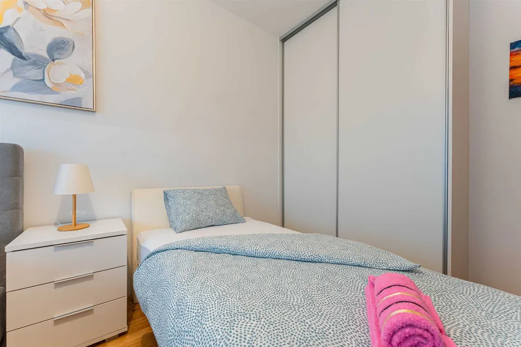 Zagreb Apartment with 2 Bedrooms and Parking