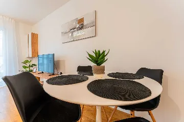 Zagreb Apartment with 2 Bedrooms and Parking