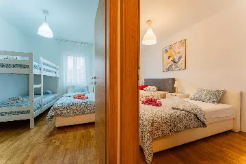 Zagreb Apartment with 2 Bedrooms and Parking